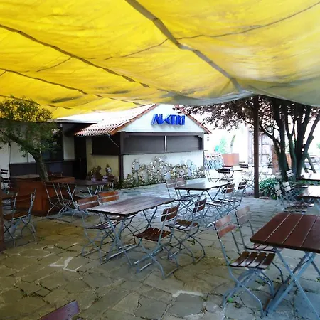 ホテル Hotel-restaurant Kolossos 3*