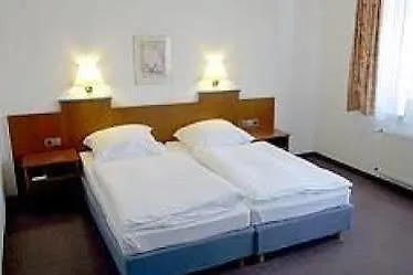 Hotel-restaurant Kolossos ノイス